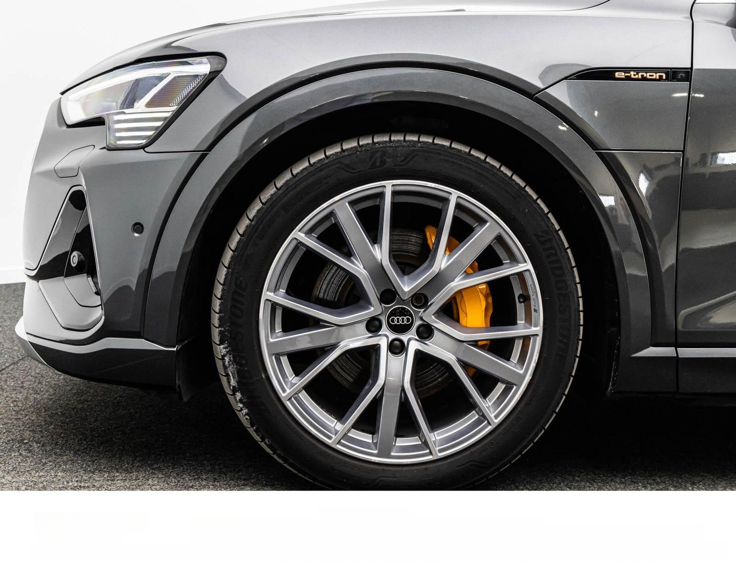 Audi E-TRON 55 S LINE/21Z./MATRIX/PANO/B&O/KAMERA/AHK foto 13