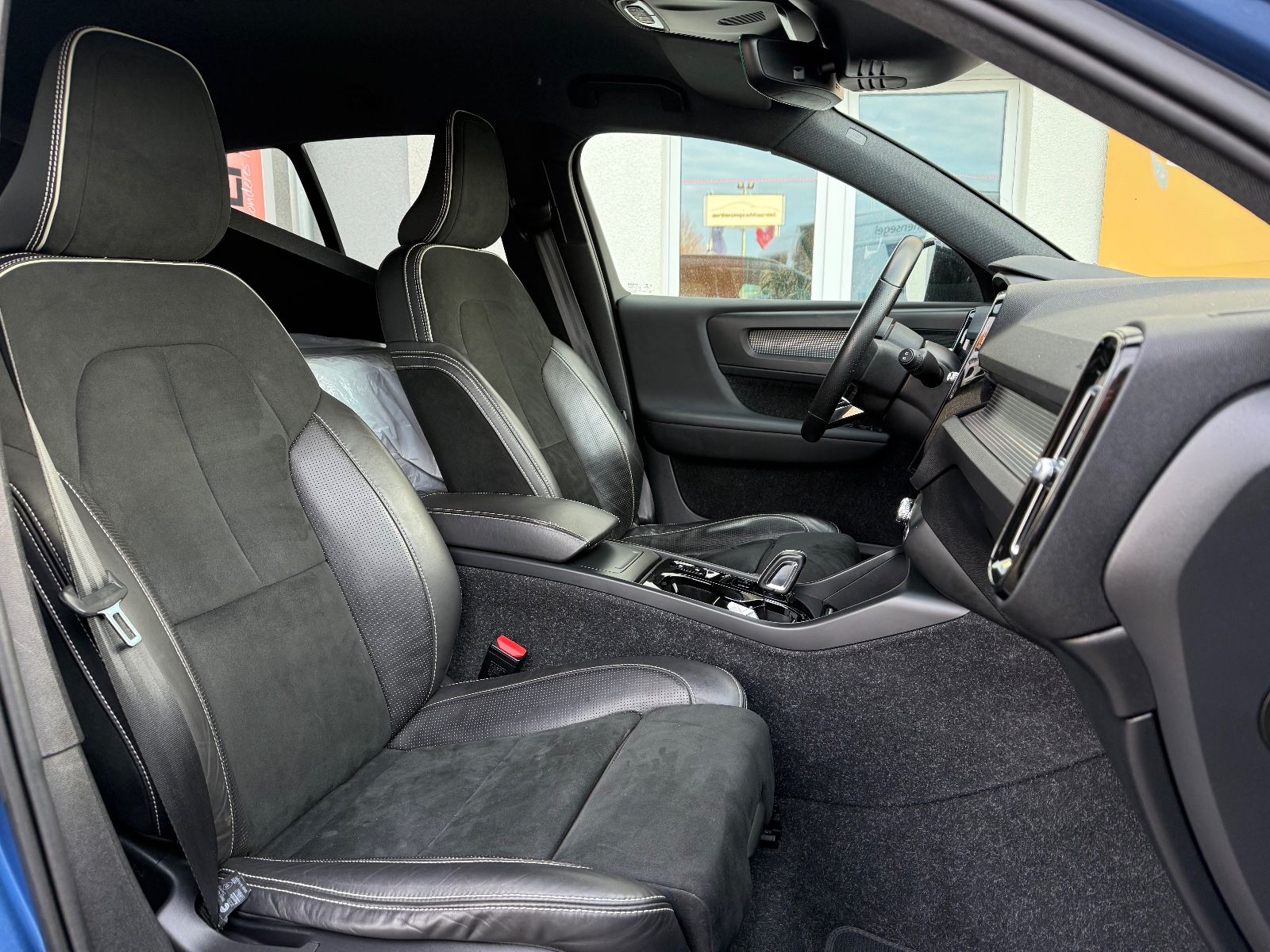 Volvo XC40 R Design AWD=Leder-Carplay-Kamera-AHK= foto 11