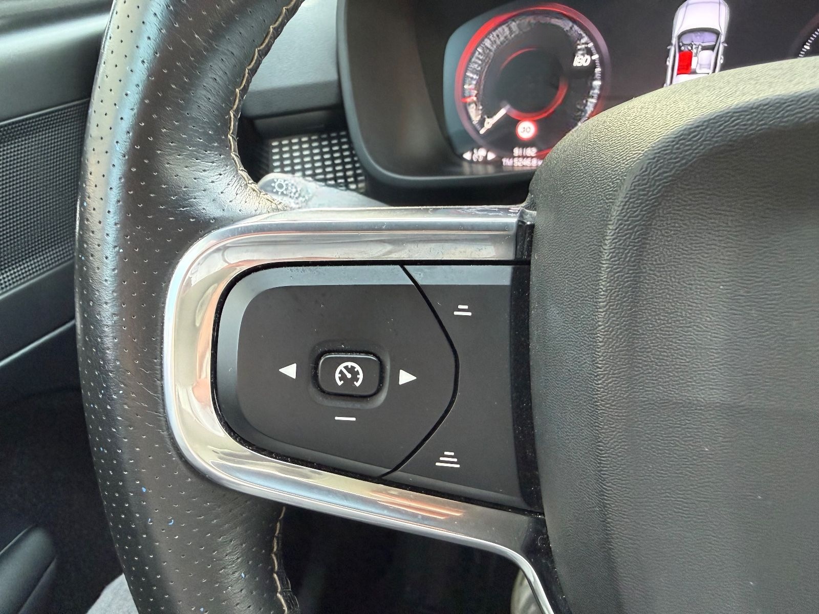 Volvo XC40 R Design AWD=Leder-Carplay-Kamera-AHK= foto 22