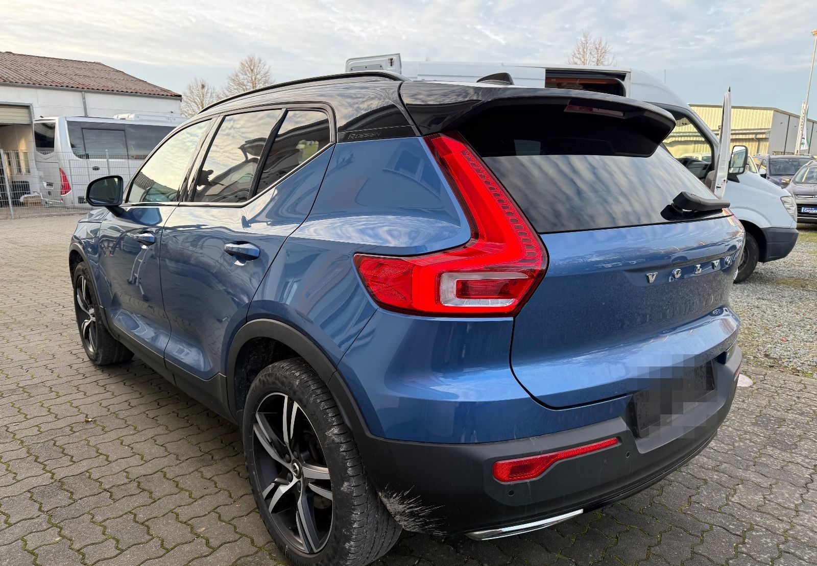 Volvo XC40 R Design AWD=Leder-Carplay-Kamera-AHK= foto 4