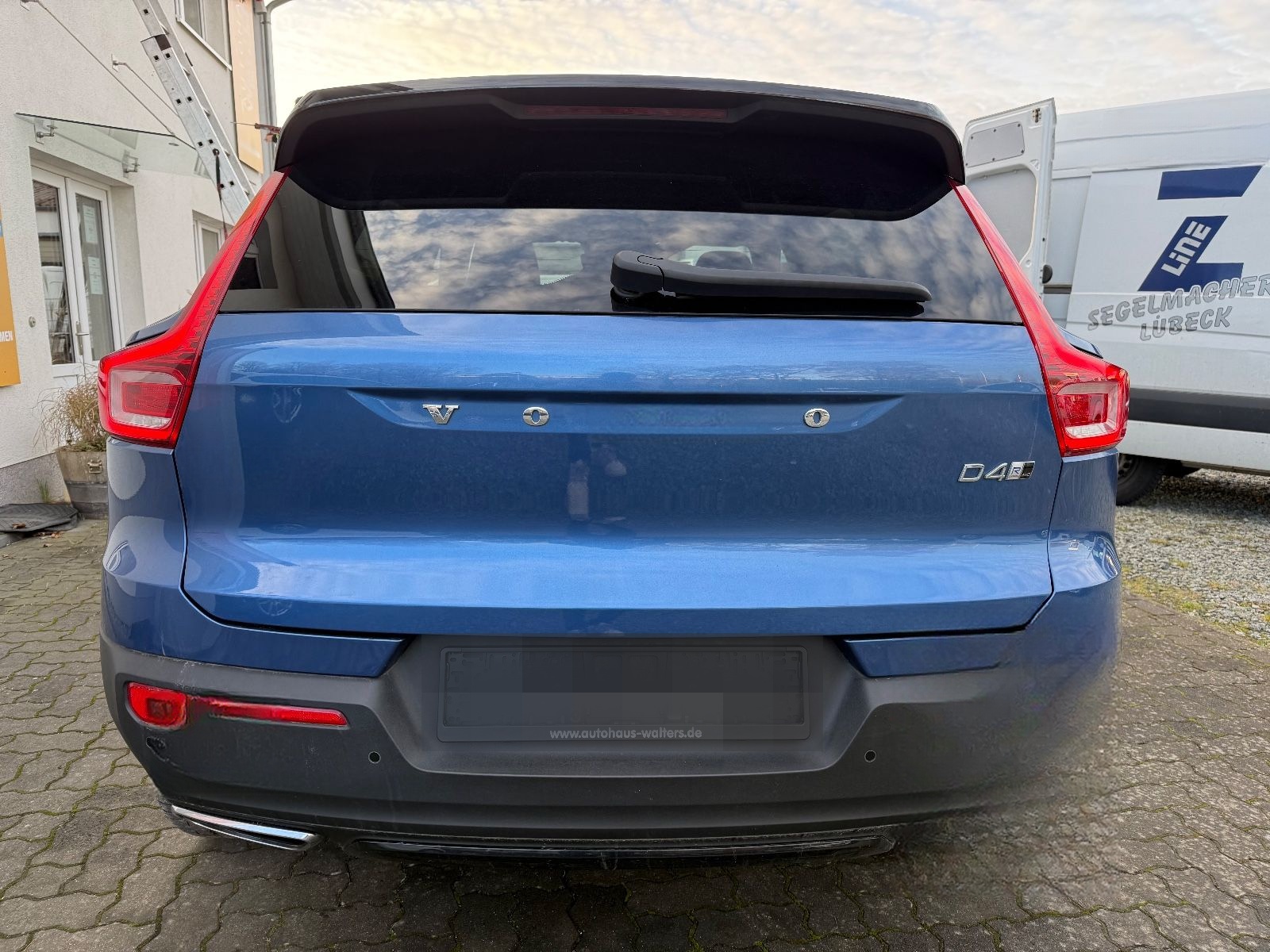 Volvo XC40 R Design AWD=Leder-Carplay-Kamera-AHK= foto 5