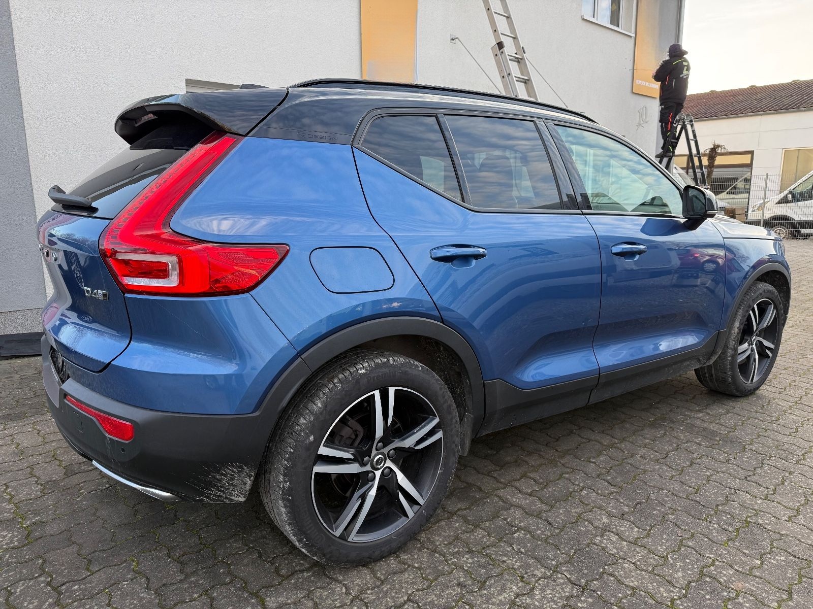 Volvo XC40 R Design AWD=Leder-Carplay-Kamera-AHK= foto 6