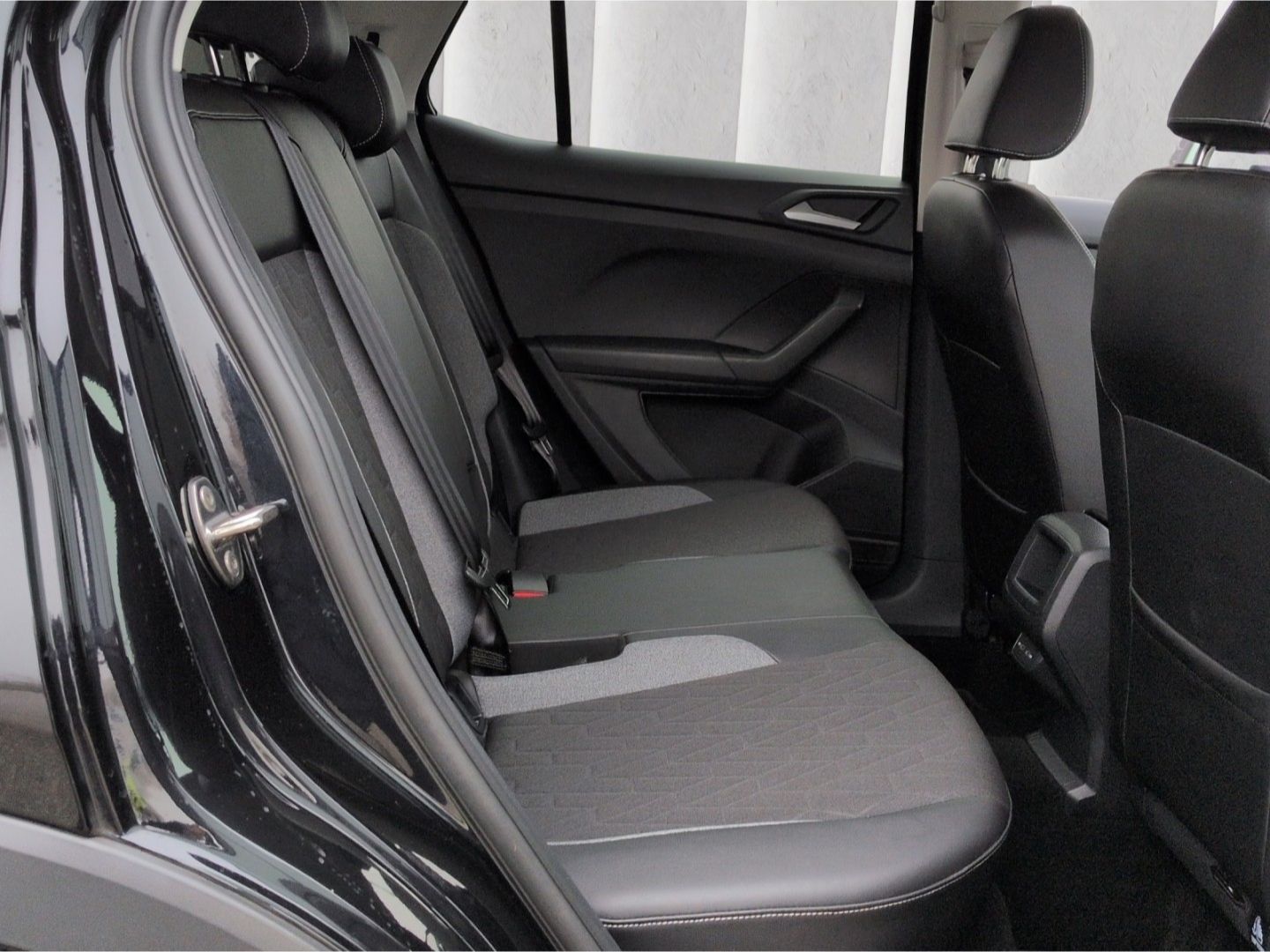 Volkswagen T-Cross GOAL 1.0TSI*ACC LED Navi digCock SHZ 17* foto 9