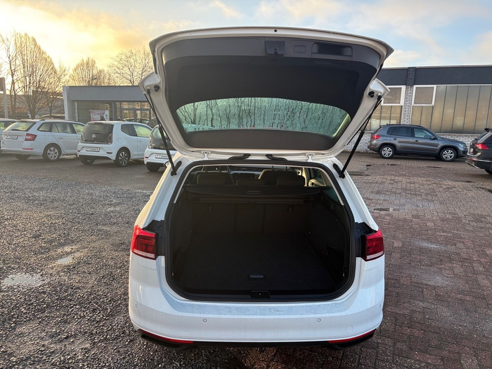 Volkswagen Passat Variant 2.0 TDI DSG BUSINESS +LED +RKAM + foto 15