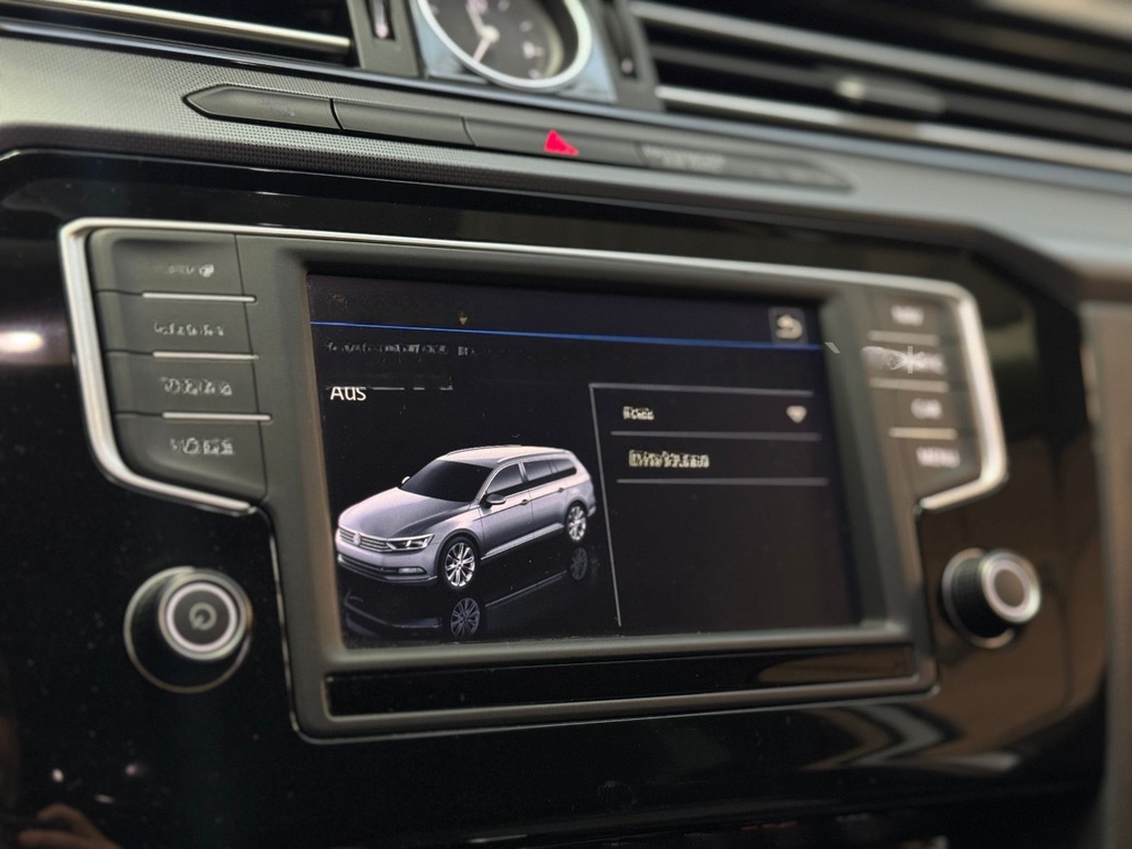 Volkswagen Passat Variant R-Line DSG/Navi/Standhzg/Shz/LED foto 21