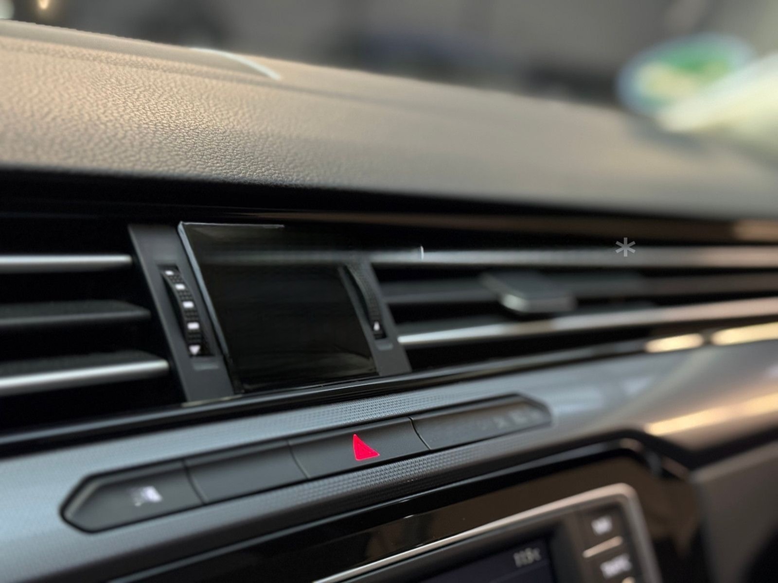 Volkswagen Passat Variant R-Line DSG/Navi/Standhzg/Shz/LED foto 24