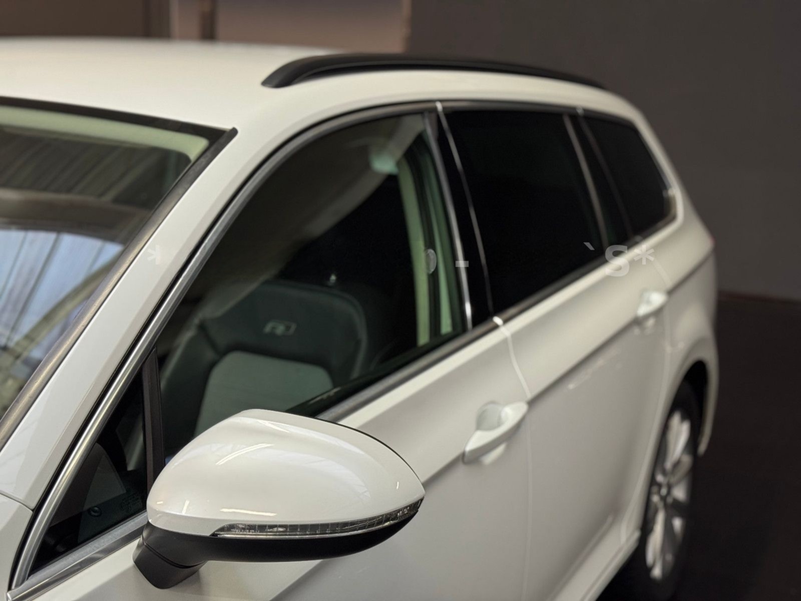 Volkswagen Passat Variant R-Line DSG/Navi/Standhzg/Shz/LED foto 38