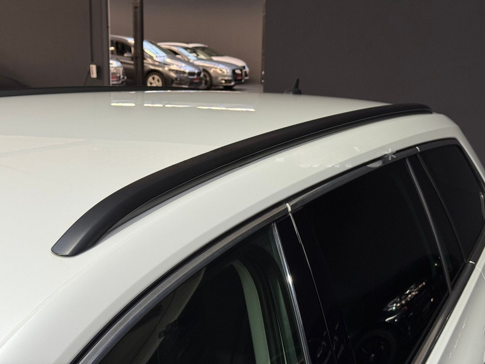 Volkswagen Passat Variant R-Line DSG/Navi/Standhzg/Shz/LED foto 39