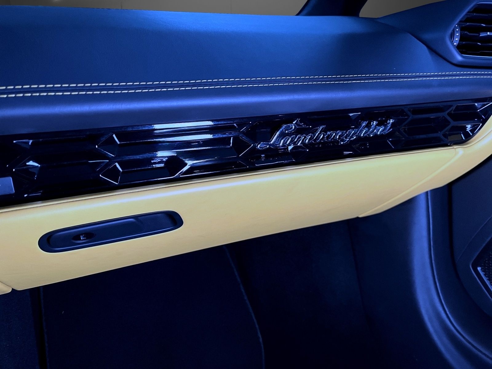 Lamborghini Huracan EVO Spider foto 14