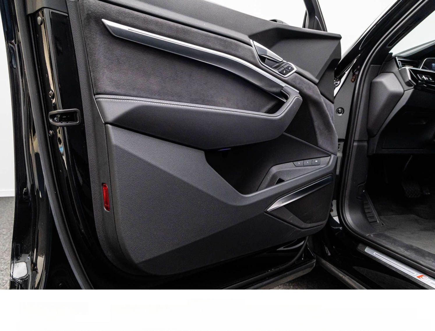 Audi E-TRON S BLACK MATRIX/ACC/HuD/PANO/B&O/KAM./SHZ. foto 15