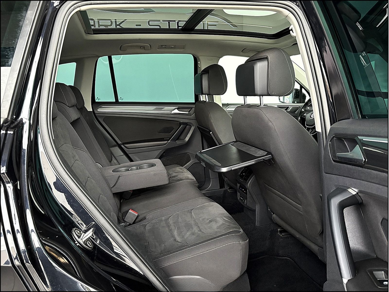 Volkswagen Tiguan 2.0 TDI DSG Highline 4M Pano ActiveInfo foto 11