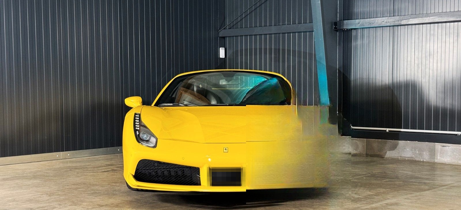 Ferrari 488 Spider + Giallo Modena + Scuderia Shields foto 3
