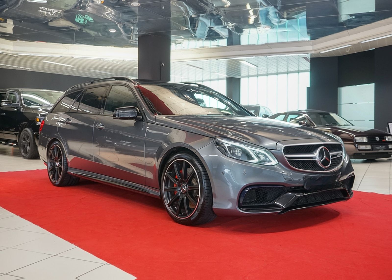 Mercedes-Benz E 63 AMG S 4M DriversPack Keyless B&O NightPaket foto 11