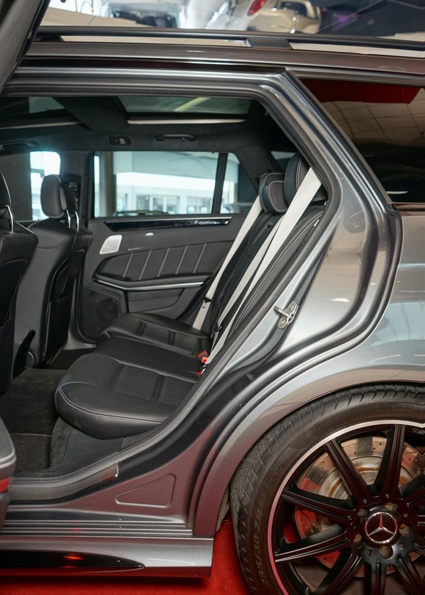 Mercedes-Benz E 63 AMG S 4M DriversPack Keyless B&O NightPaket foto 40
