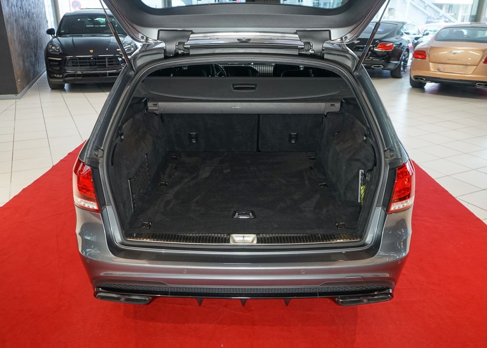 Mercedes-Benz E 63 AMG S 4M DriversPack Keyless B&O NightPaket foto 43