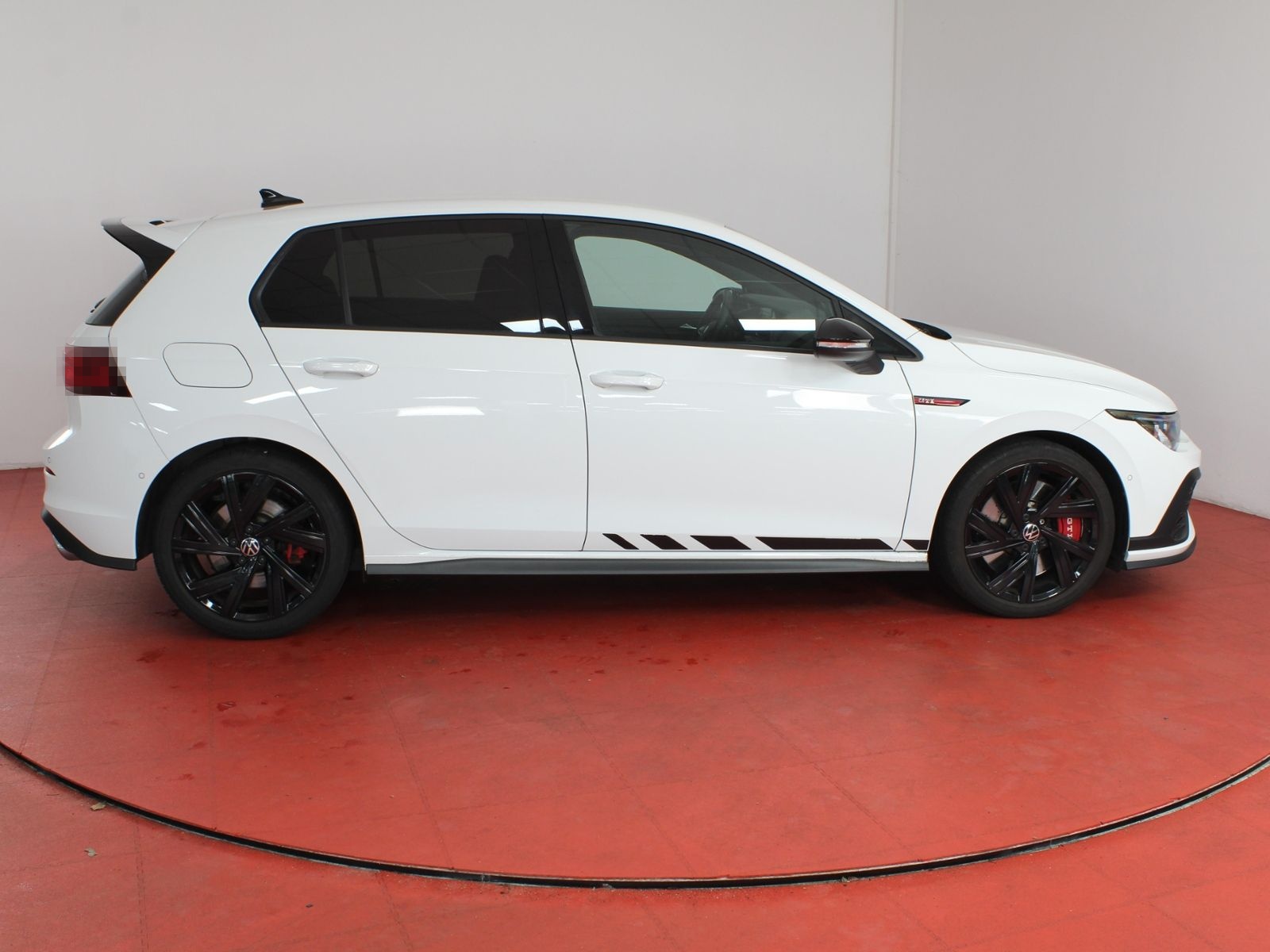 Volkswagen Golf GTI Clubsport Black Style 2.0TSI DSG 282,-o foto 23