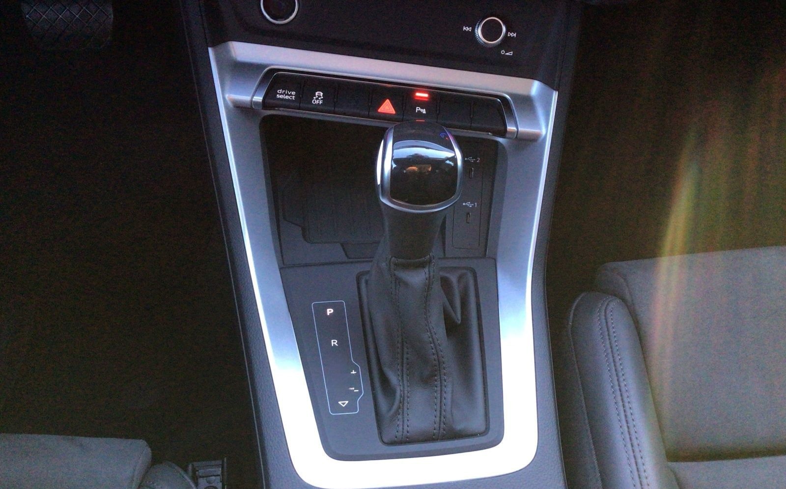 Audi Q3 Sportback 35 TDI S LINE LED ALCANTARA KAMERA foto 11