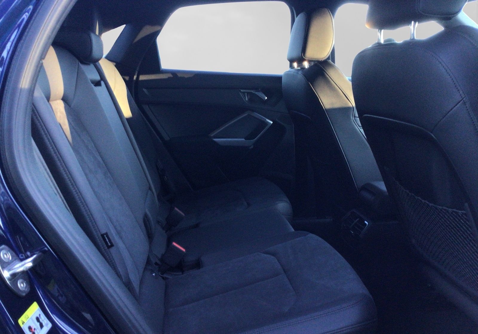 Audi Q3 Sportback 35 TDI S LINE LED ALCANTARA KAMERA foto 6