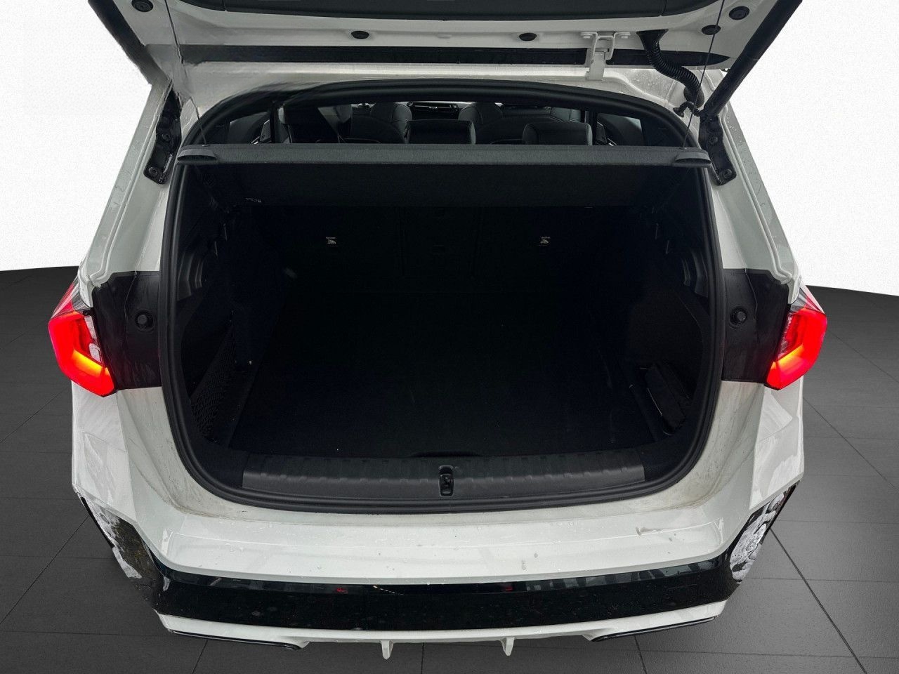 BMW X1 xD23d M SPORT AdpLED DA+ PA KoZu H/K LC+ SpoS foto 16