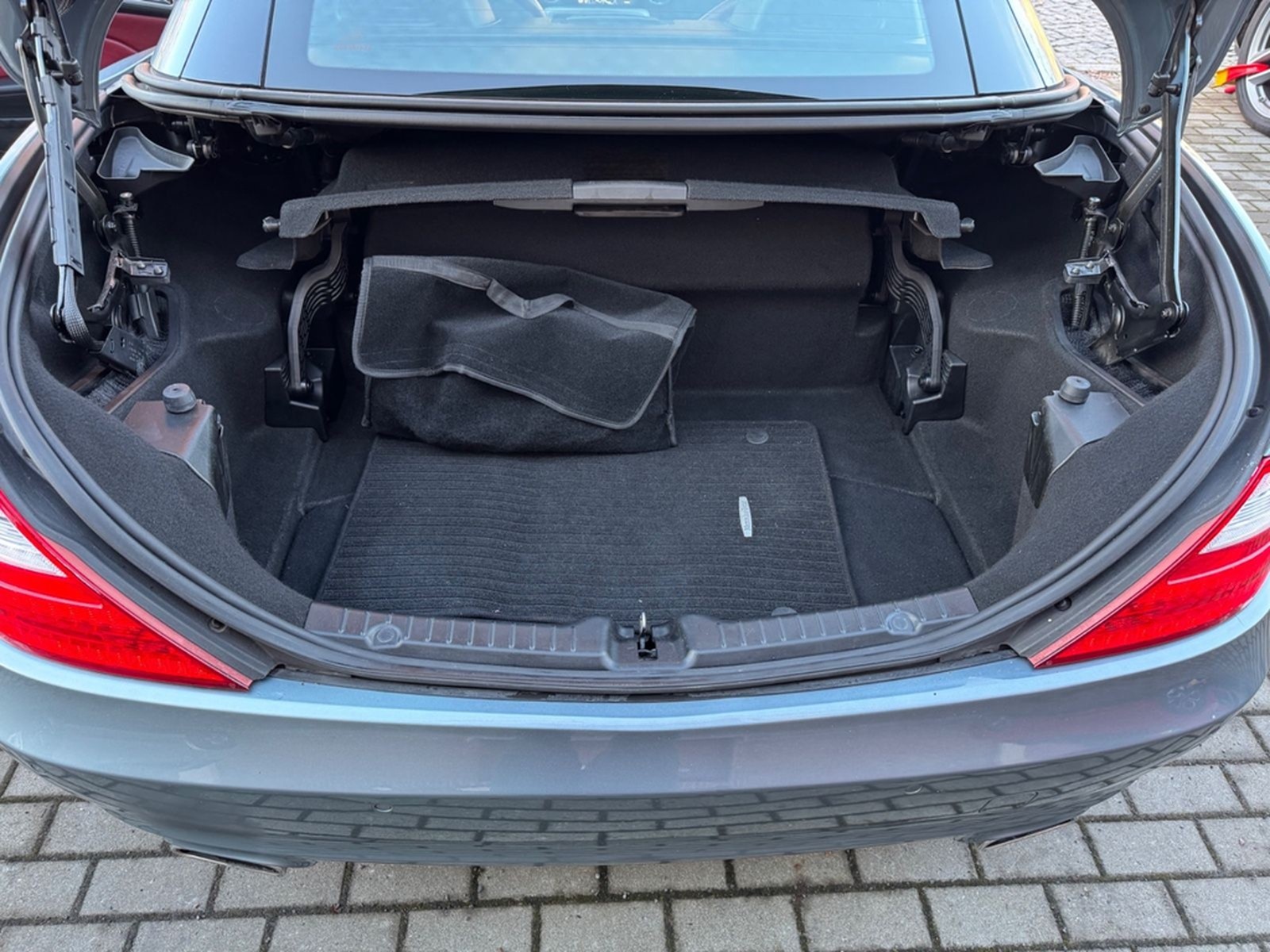 Mercedes-Benz SLK 350 Edition  NAVI-XENON-Leder foto 23