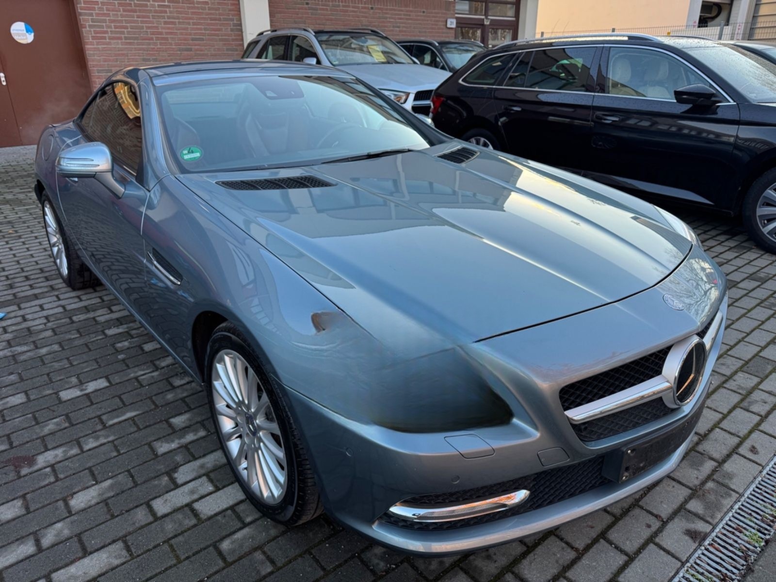 Mercedes-Benz SLK 350 Edition  NAVI-XENON-Leder foto 4