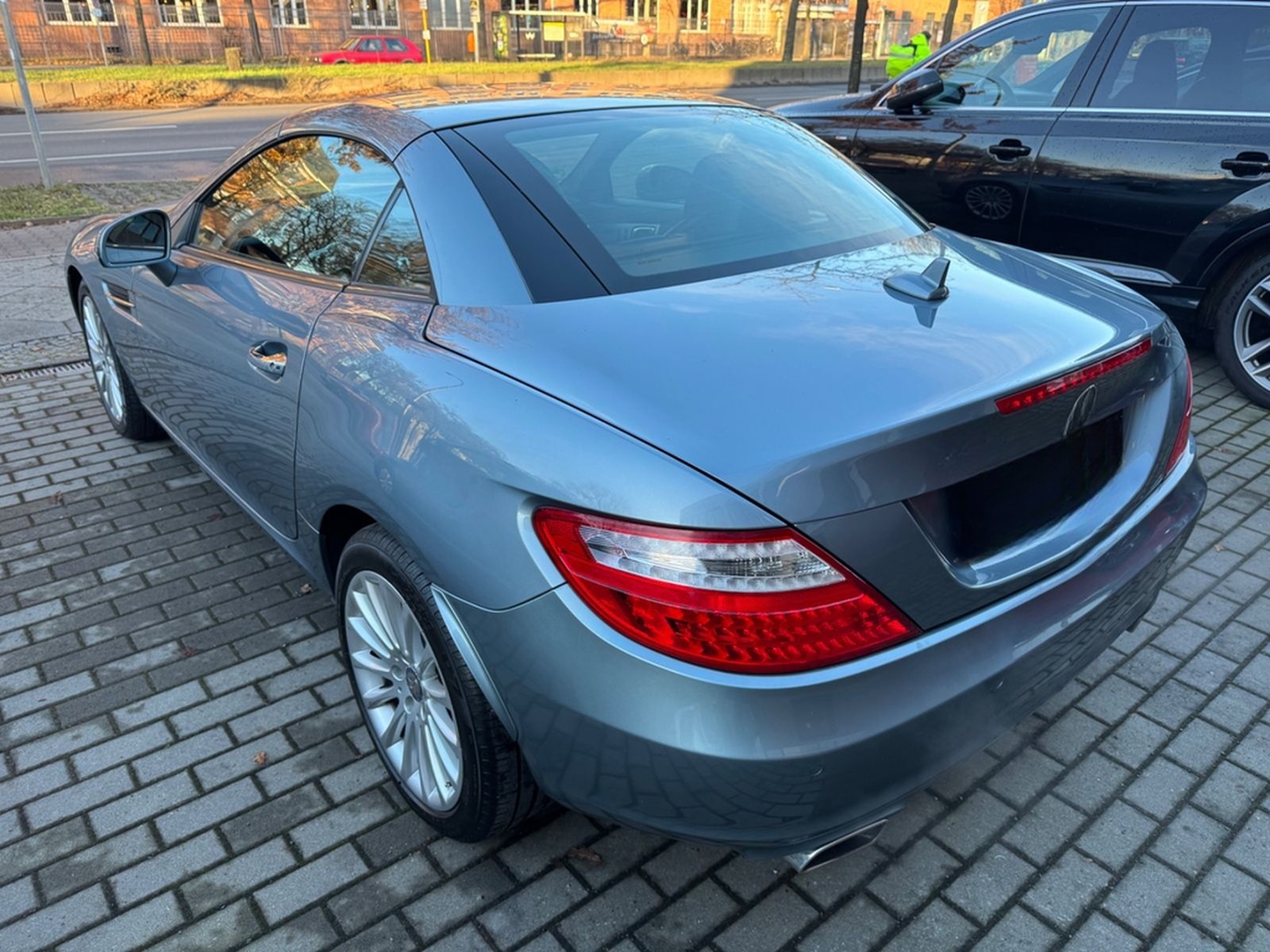 Mercedes-Benz SLK 350 Edition  NAVI-XENON-Leder foto 8