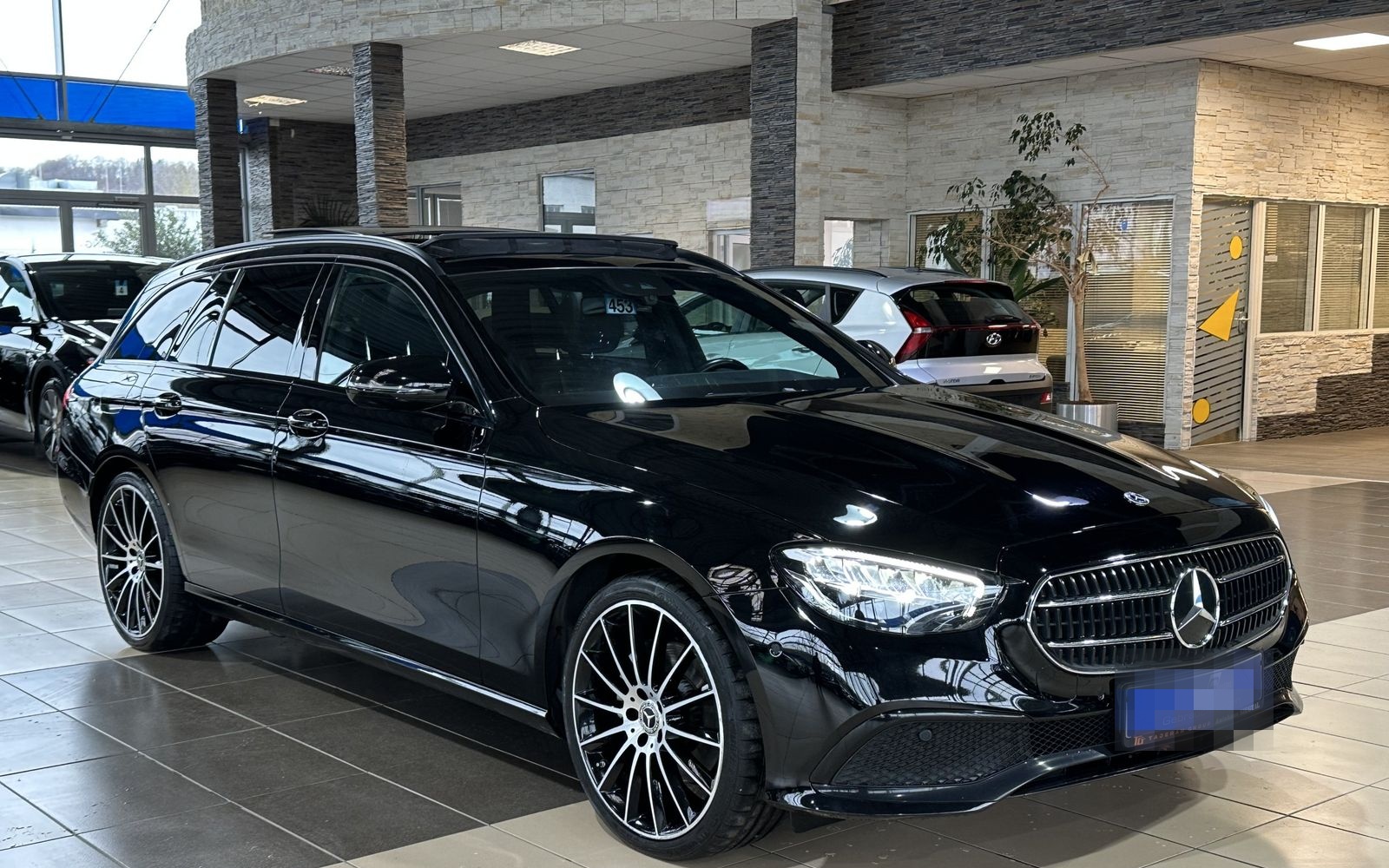 Mercedes-Benz E 300 d*4M*AMG Line*Night-Paket*Pano*LED*Leder*