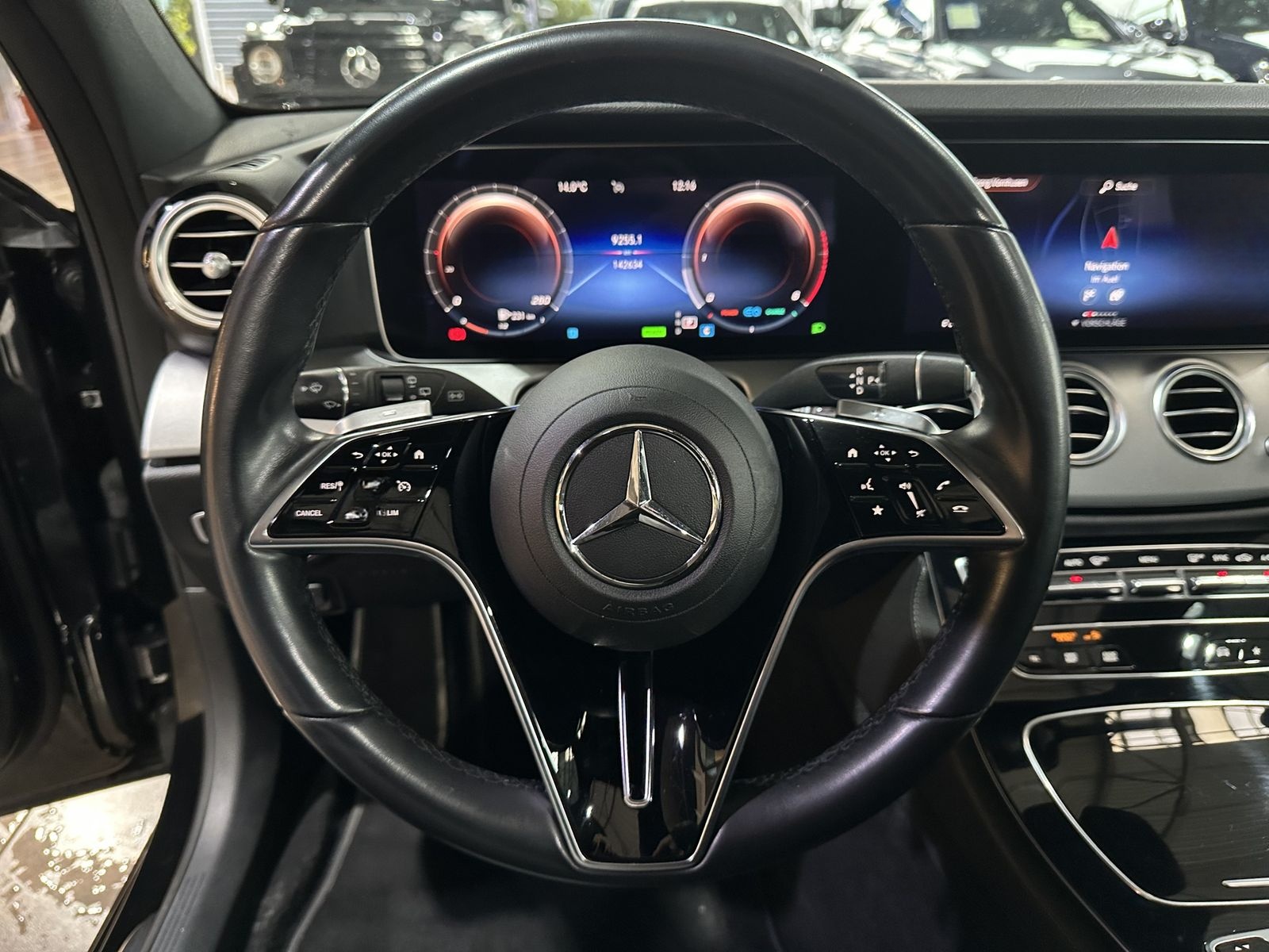 Mercedes-Benz E 300 d*4M*AMG Line*Night-Paket*Pano*LED*Leder* foto 16