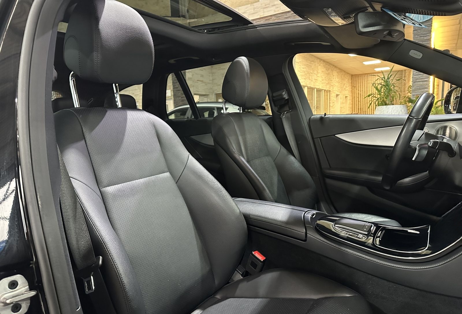 Mercedes-Benz E 300 d*4M*AMG Line*Night-Paket*Pano*LED*Leder* foto 20