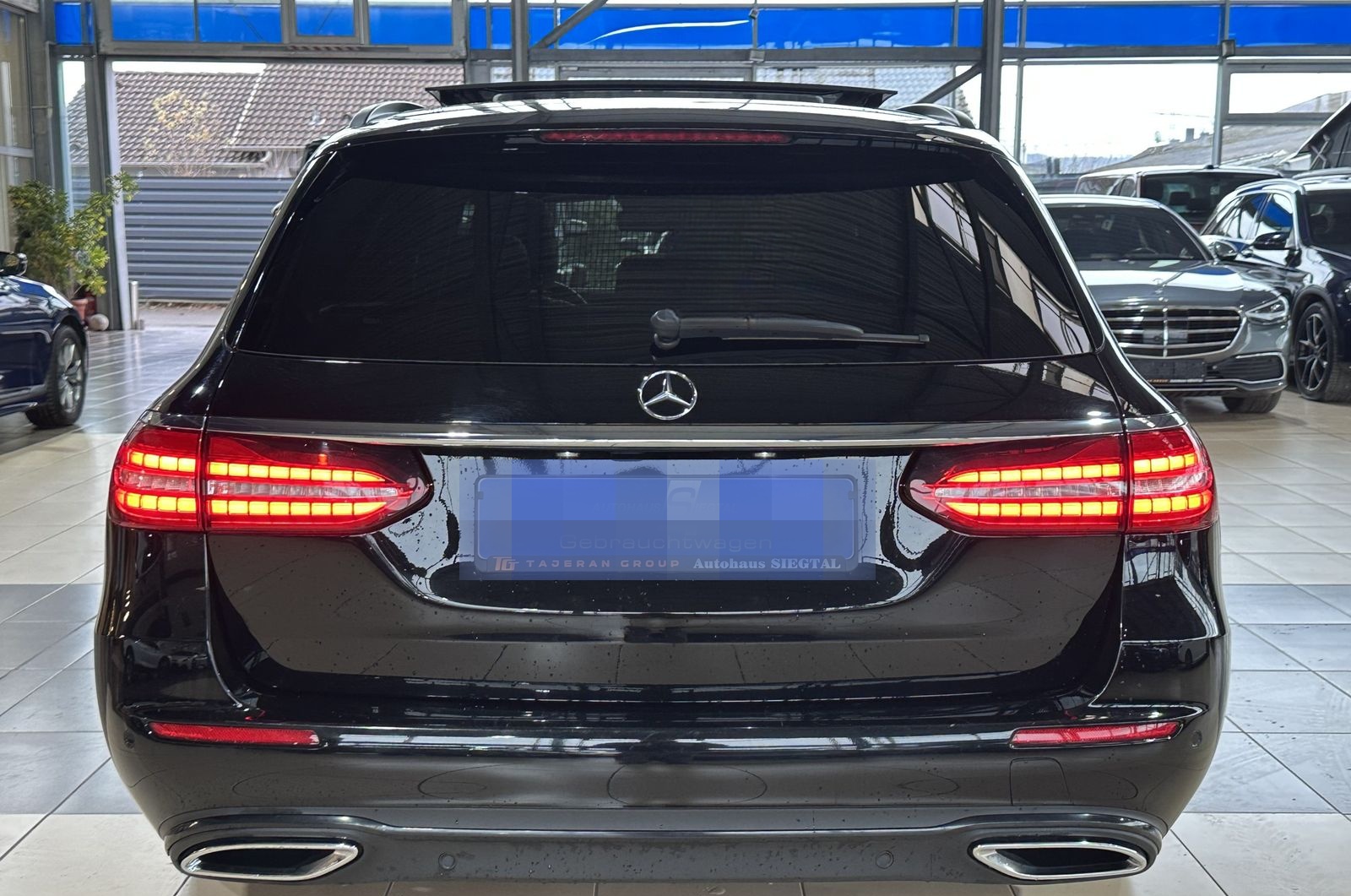 Mercedes-Benz E 300 d*4M*AMG Line*Night-Paket*Pano*LED*Leder* foto 5