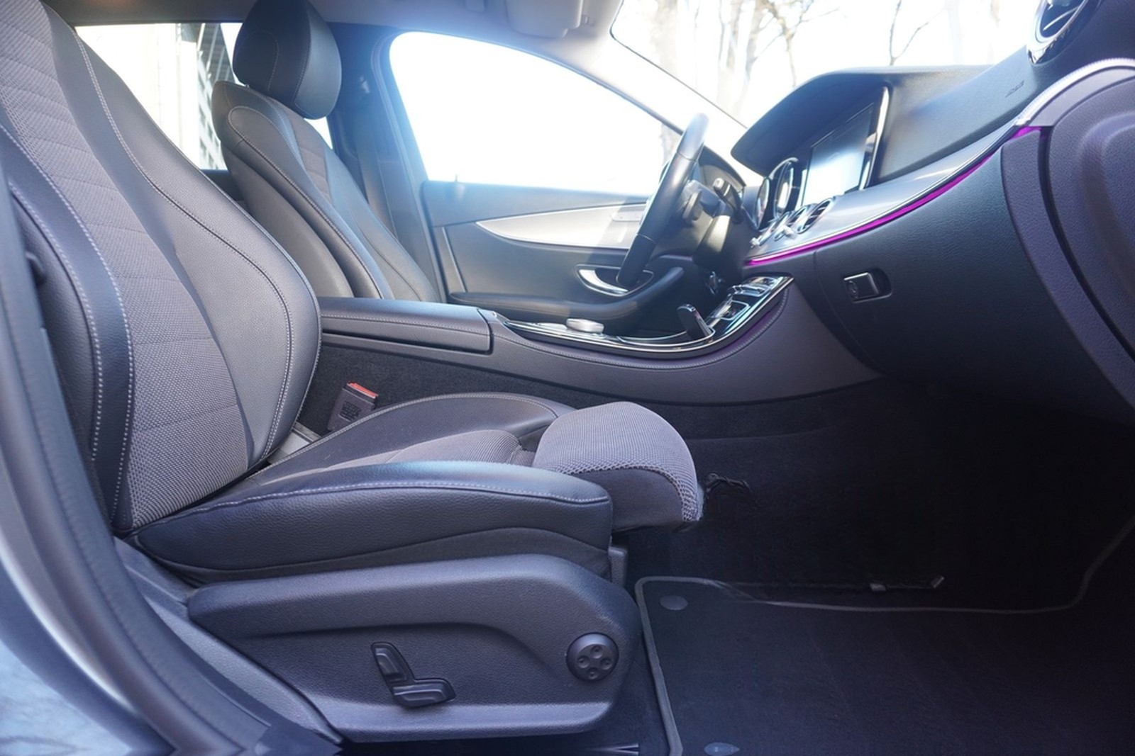 Mercedes-Benz E200 T-Modell LED 360° Navi Keyless-Go Tempomat foto 12