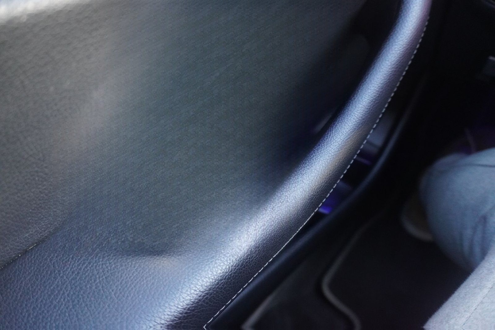Mercedes-Benz E200 T-Modell LED 360° Navi Keyless-Go Tempomat foto 17