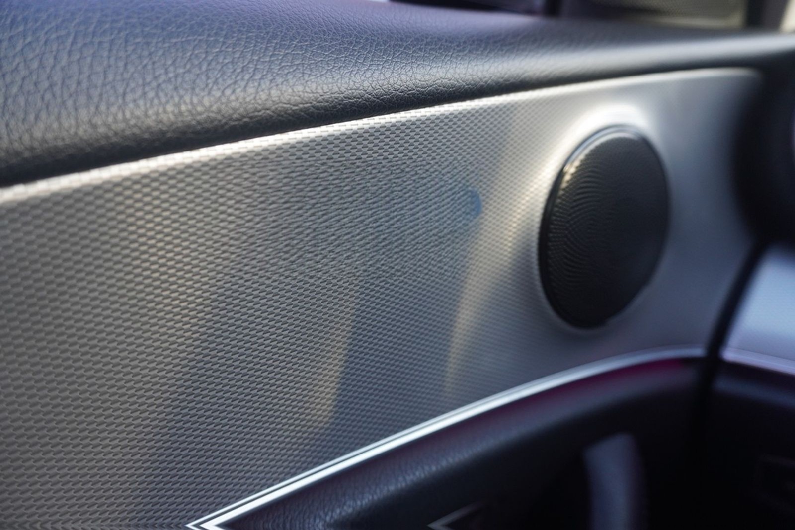 Mercedes-Benz E200 T-Modell LED 360° Navi Keyless-Go Tempomat foto 18
