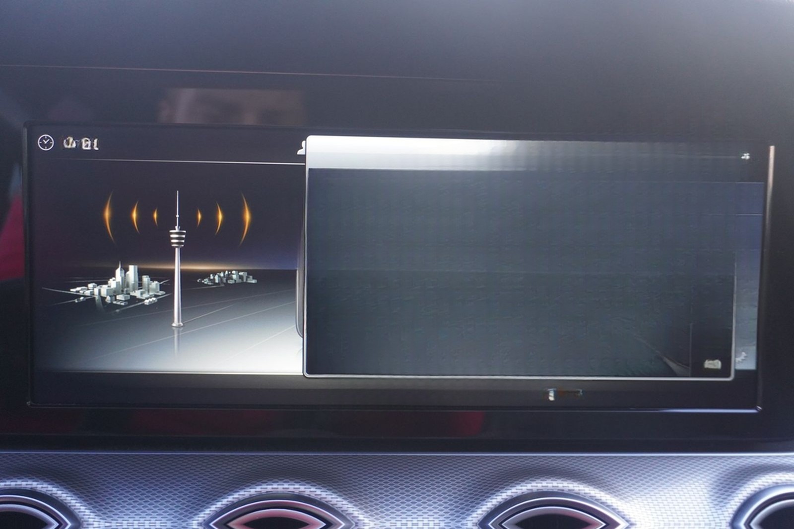 Mercedes-Benz E200 T-Modell LED 360° Navi Keyless-Go Tempomat foto 30