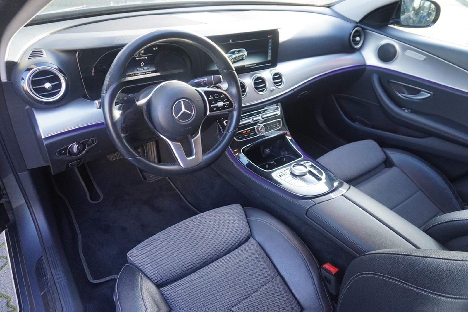 Mercedes-Benz E200 T-Modell LED 360° Navi Keyless-Go Tempomat foto 10
