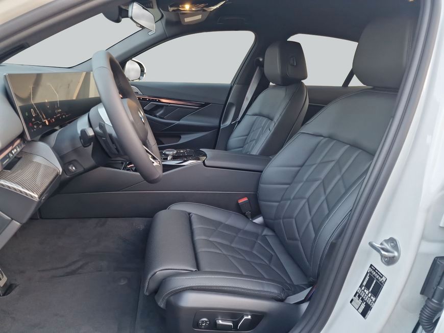 BMW 520d Aut. 145 kW, 4-türig (Diesel) foto 12