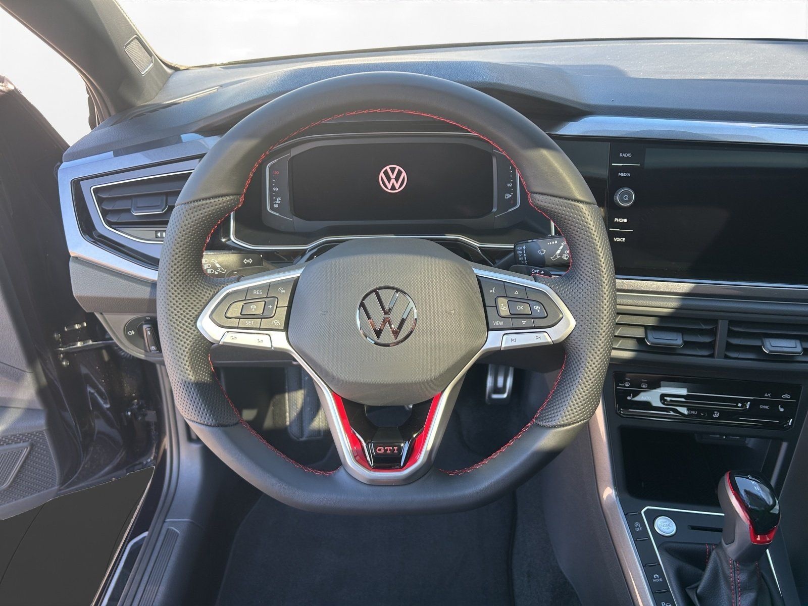 Volkswagen Polo GTI 2.0 TSI DSG | PANO | NAVI | ACC | foto 9