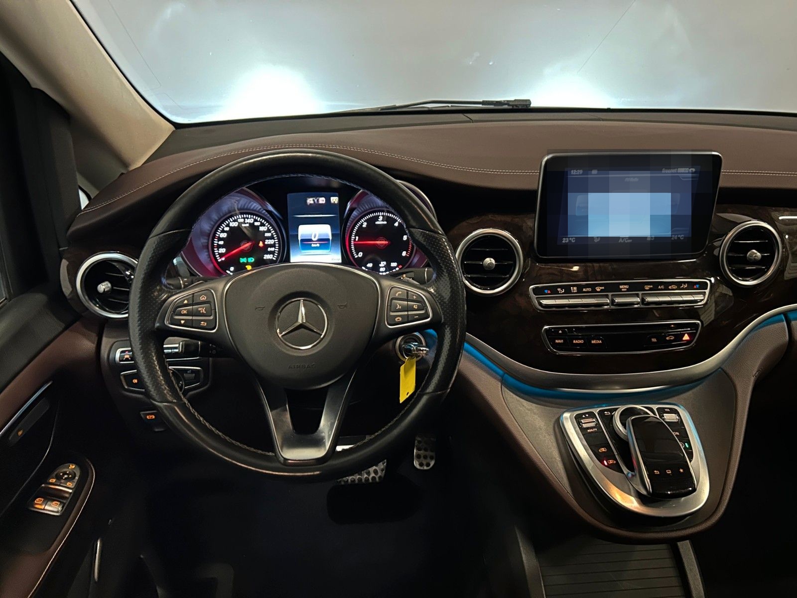 Mercedes-Benz V250d kompakt Avantgarde *7Sitze-LED-360°* foto 13