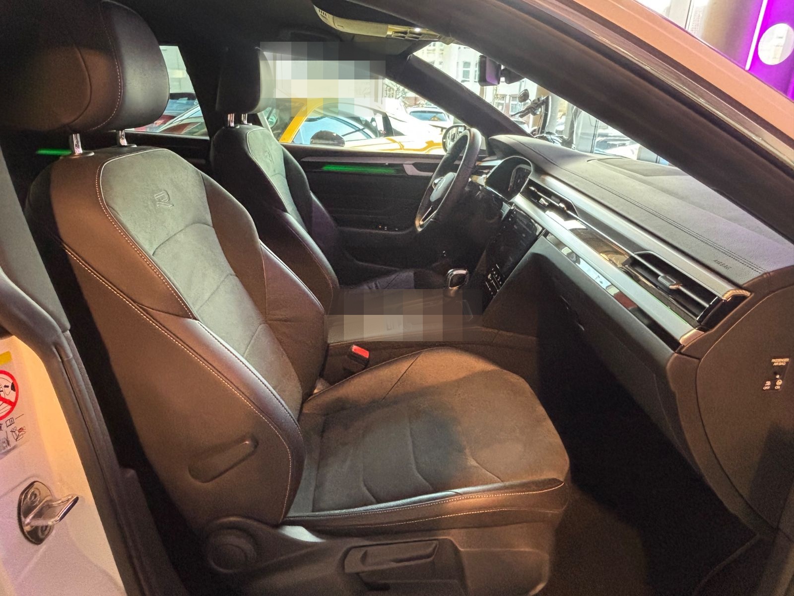 Volkswagen Arteon eHybrid R-LINE/VIRTUAL/AHK/MATRIX/DCC/360 foto 17