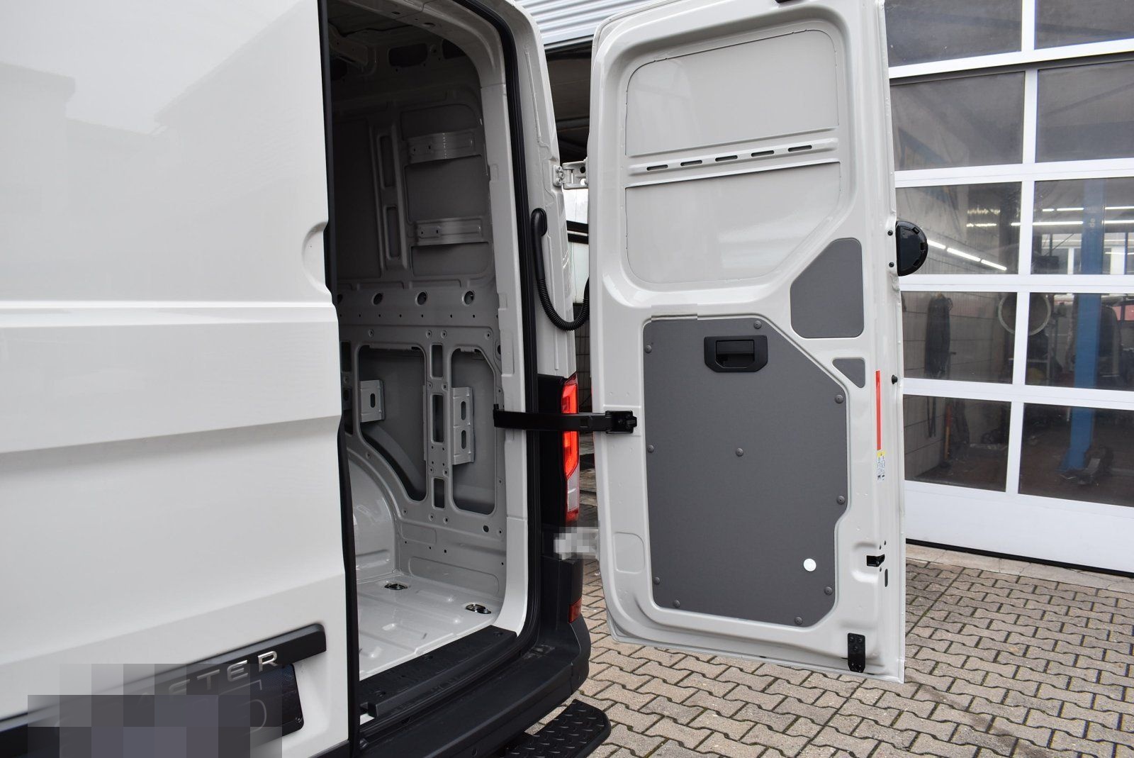 Volkswagen Crafter 30 2.0TDI L3H2 APP Kamera 5J Garantie foto 17