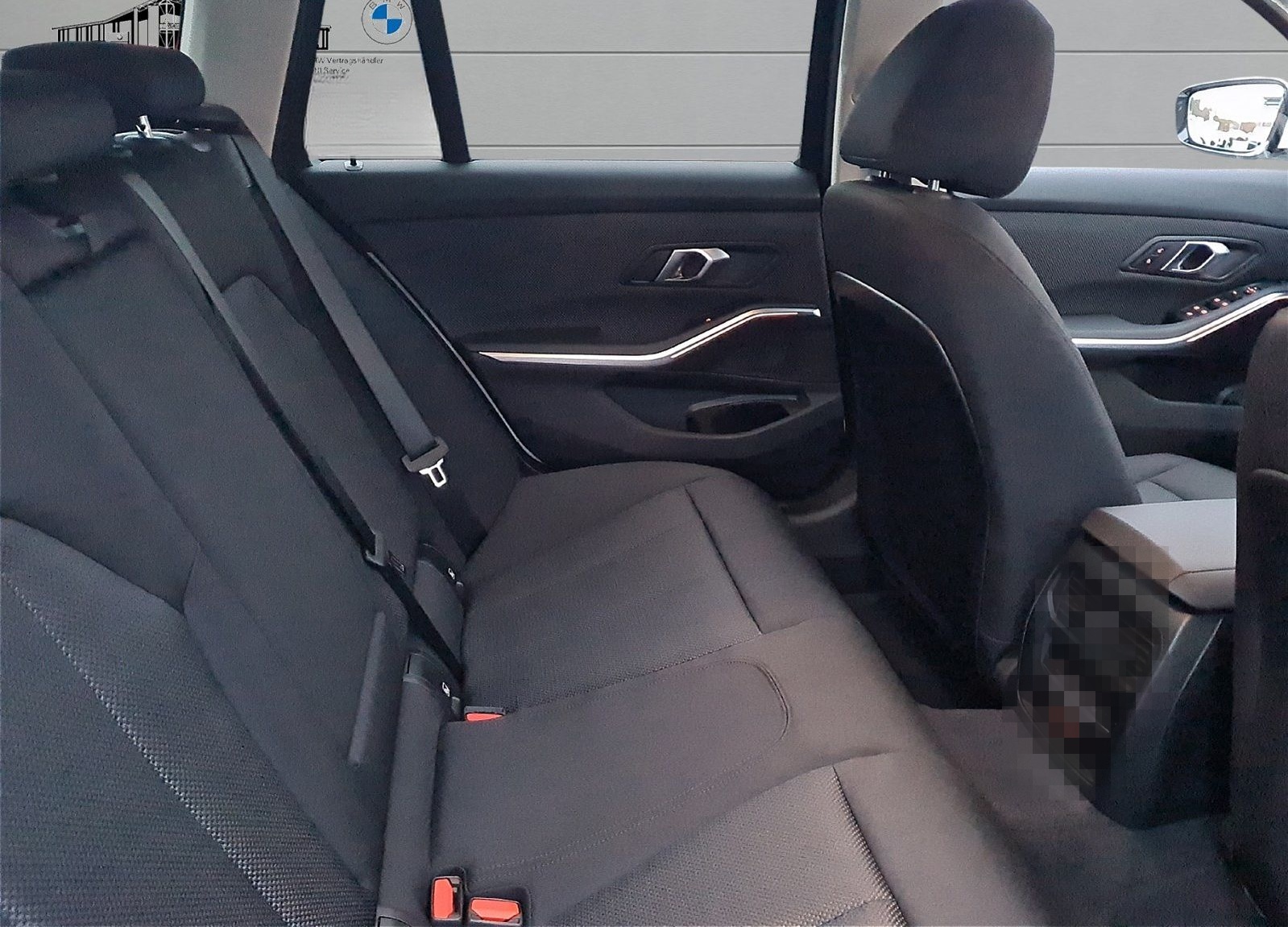 BMW 318i Touring foto 8