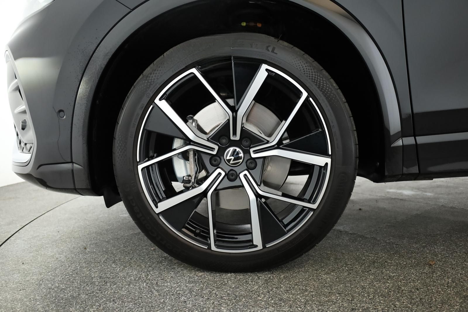 Volkswagen Tiguan 2.0 TSI DSG 4M R-Line IQ Pano Nav ACC 360 foto 17