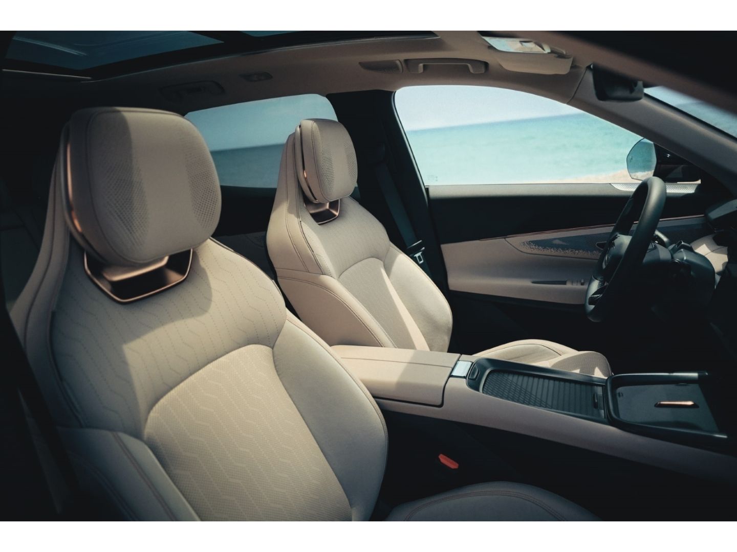 Lynk&Co 08 MORE / Leasing / Eröffnugs-Deal foto 13