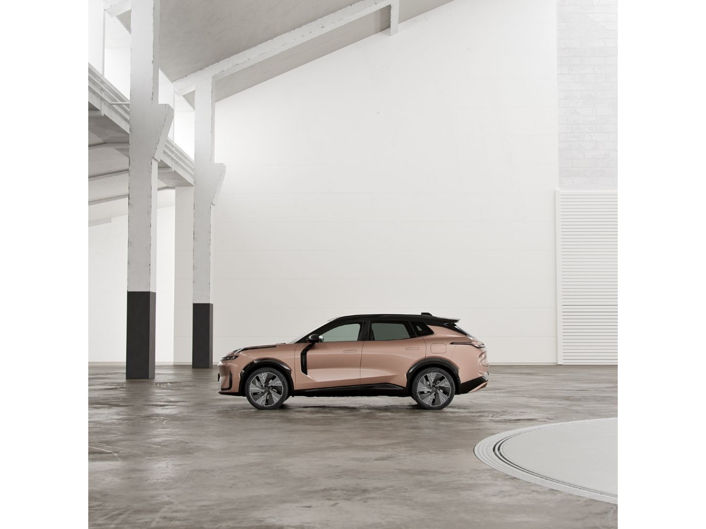 Lynk&Co 08 MORE / Leasing / Eröffnugs-Deal foto 5