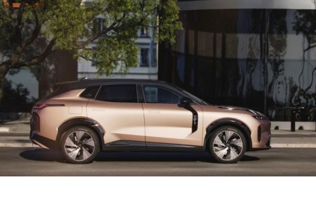 Lynk&Co 08 1.5 PlugIn Hybrid / 200KM Elektr. / 0% Fin. / foto 2