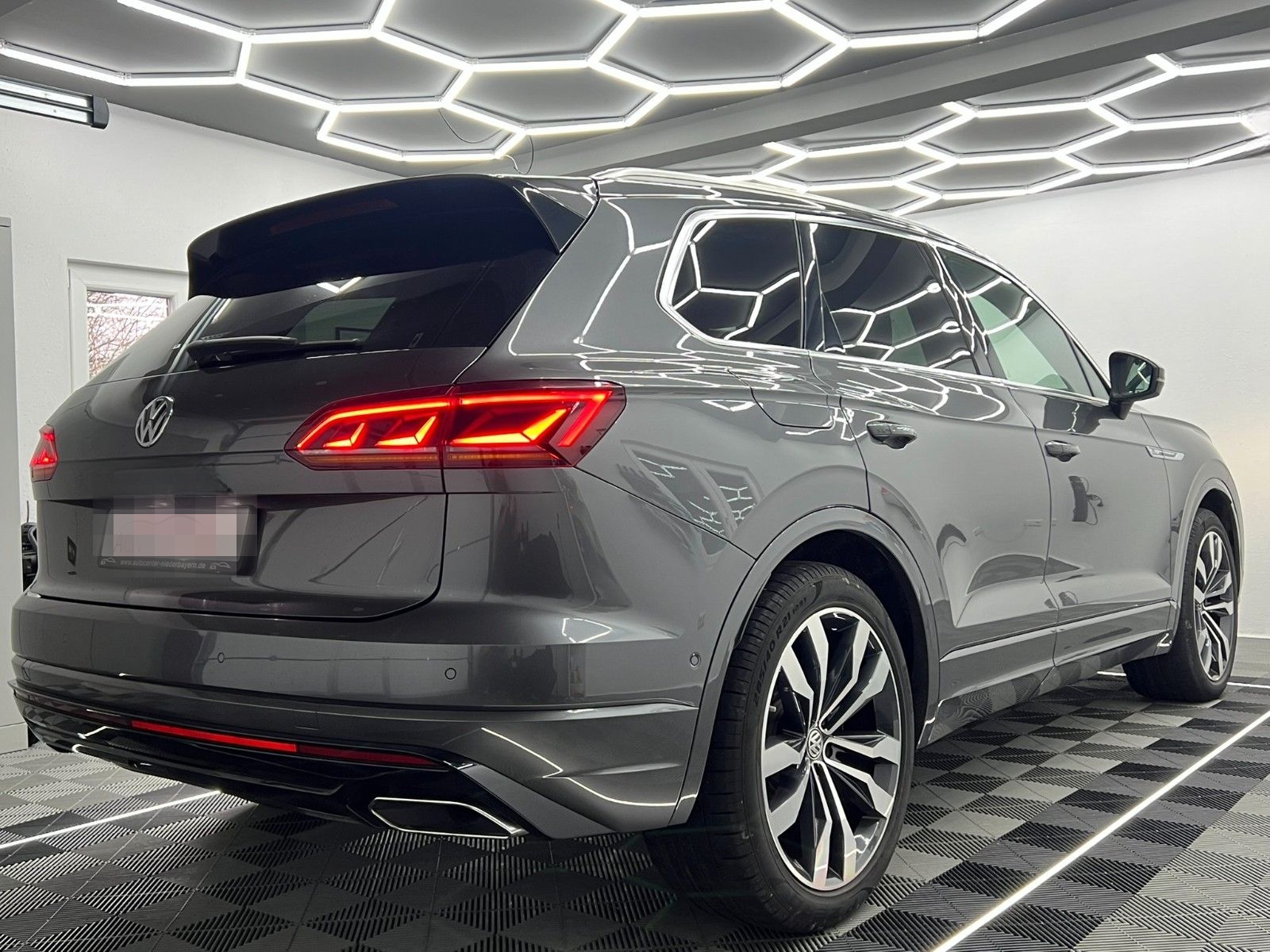 Volkswagen Touareg 4Motion R-LINE/MATRIX/AHK/INNOVISION/21* foto 14