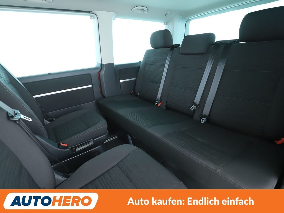Volkswagen T6 Multivan 2.0 TDI Comfortline FWD Aut. NAVI foto 14