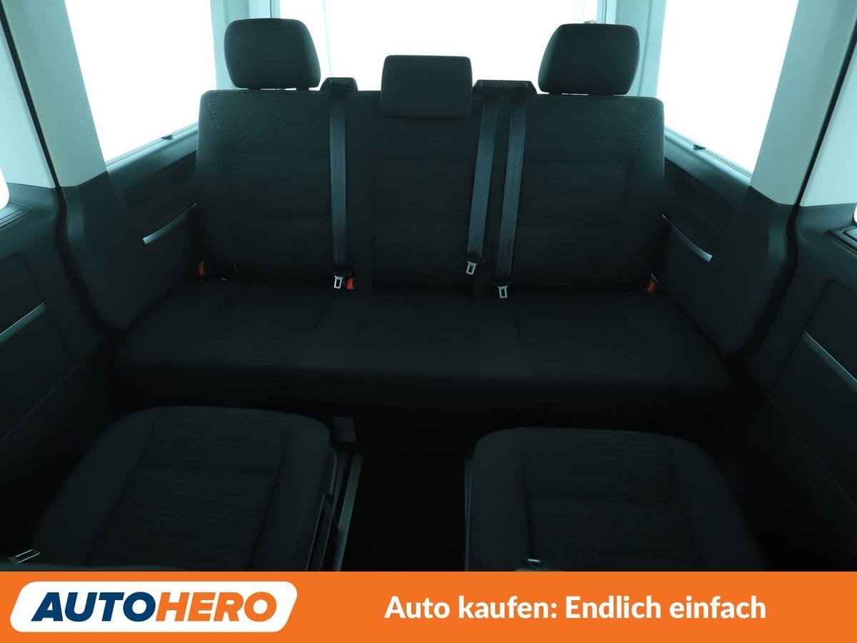 Volkswagen T6 Multivan 2.0 TDI Comfortline FWD Aut. NAVI foto 16