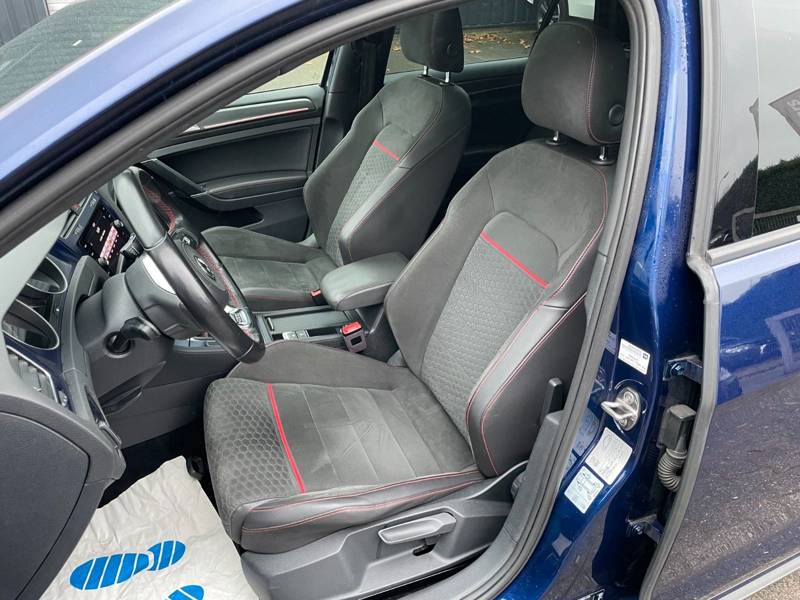 Volkswagen Golf VII Lim. GTI BMT/Start-Stopp LED Pano AHK foto 12