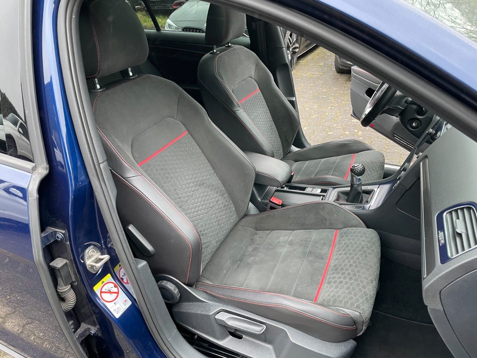 Volkswagen Golf VII Lim. GTI BMT/Start-Stopp LED Pano AHK foto 20